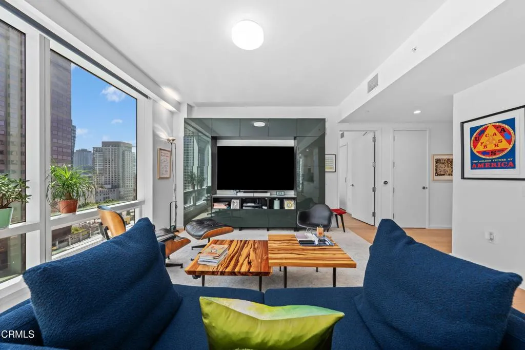 877 Francisco Street 1506, Los Angeles, California 90017 home-pic-10